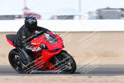 media/Jan-08-2022-SoCal Trackdays (Sat) [[1ec2777125]]/Turn 15 Inside (950am)/